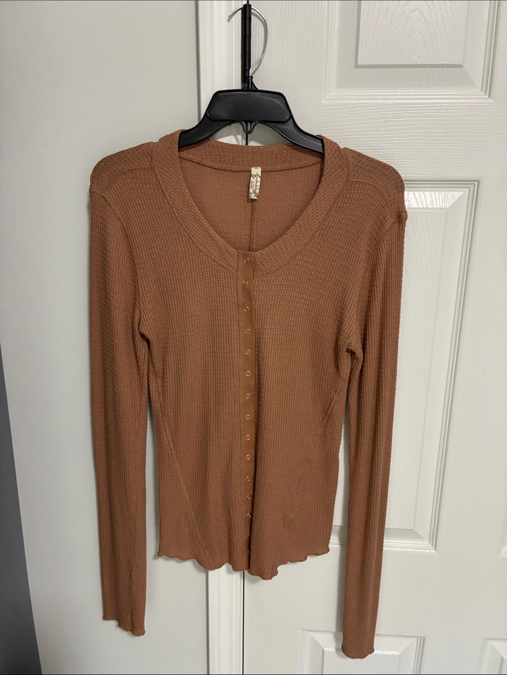 Free People Ribbed Button-Front Long Sleeve Top - Caramel Brown